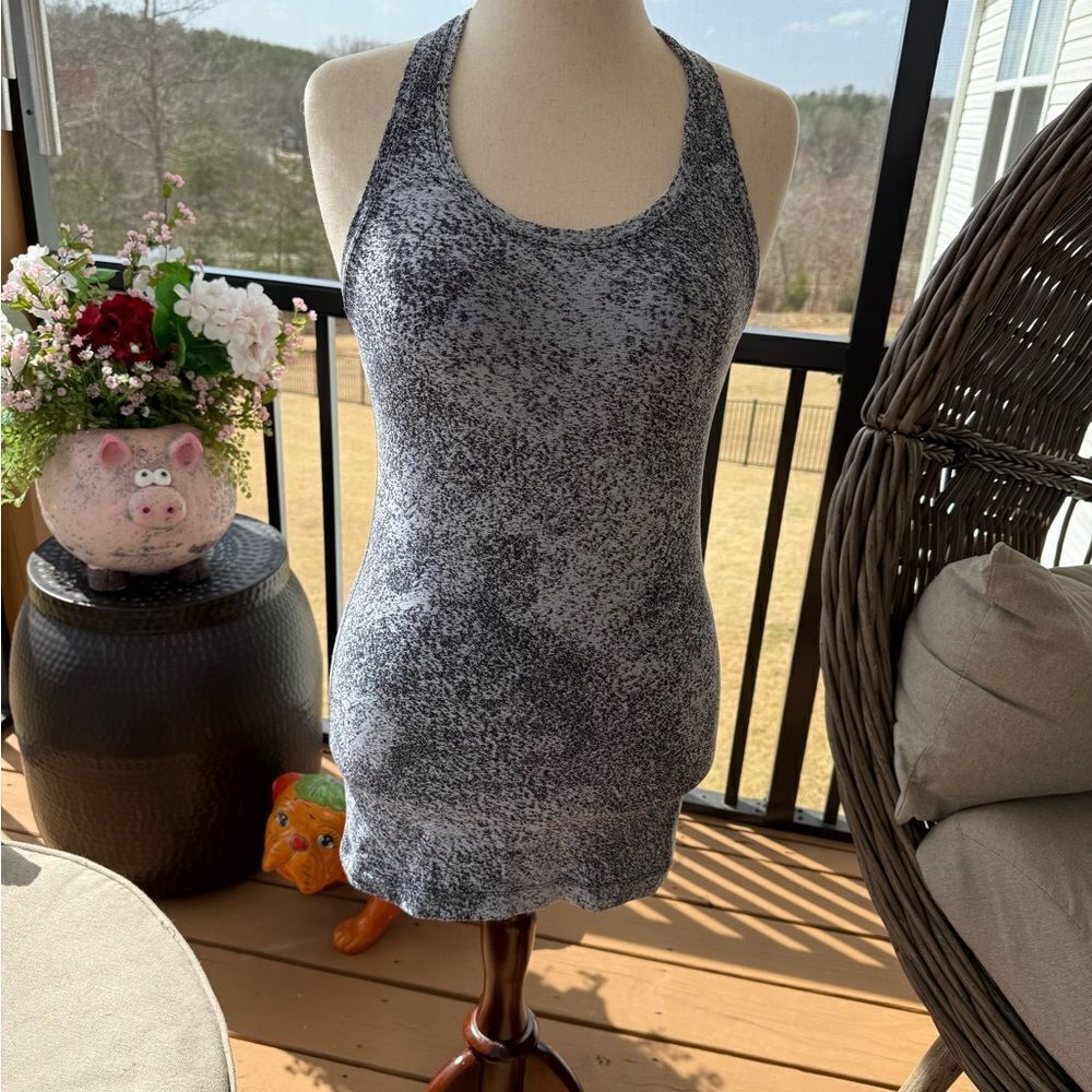 Cool Racer Back Lululemon Tank - Picture 4 of 5